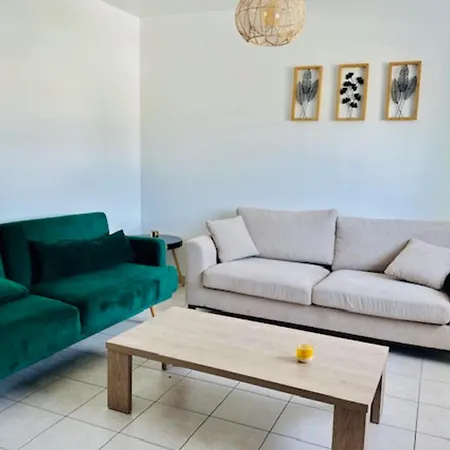 Bright House In Comfort Up To 6! *