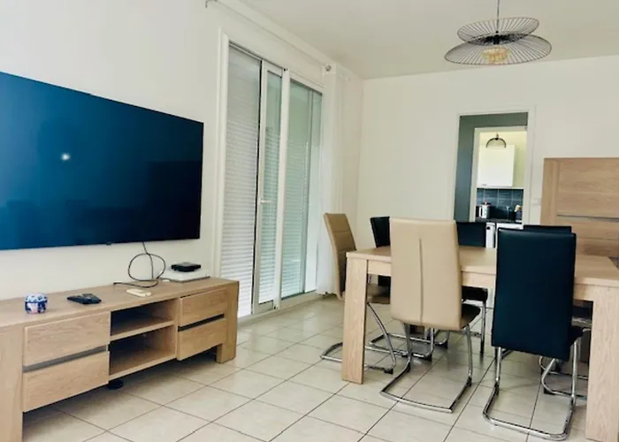 Bright House In Comfort Up To 6! *