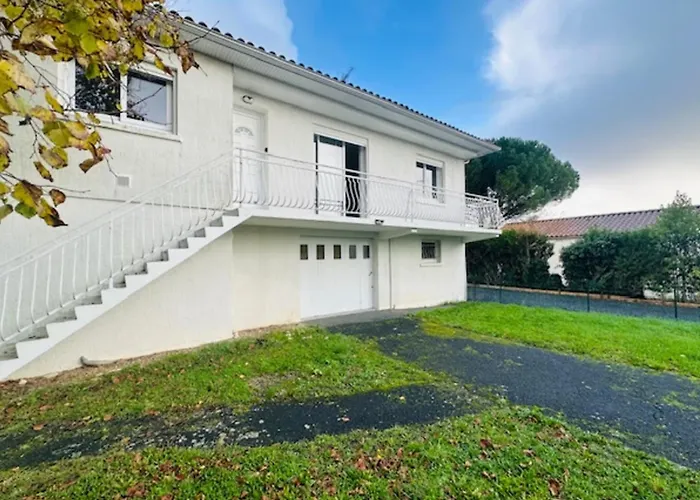 Bright House In Comfort Up To 6!